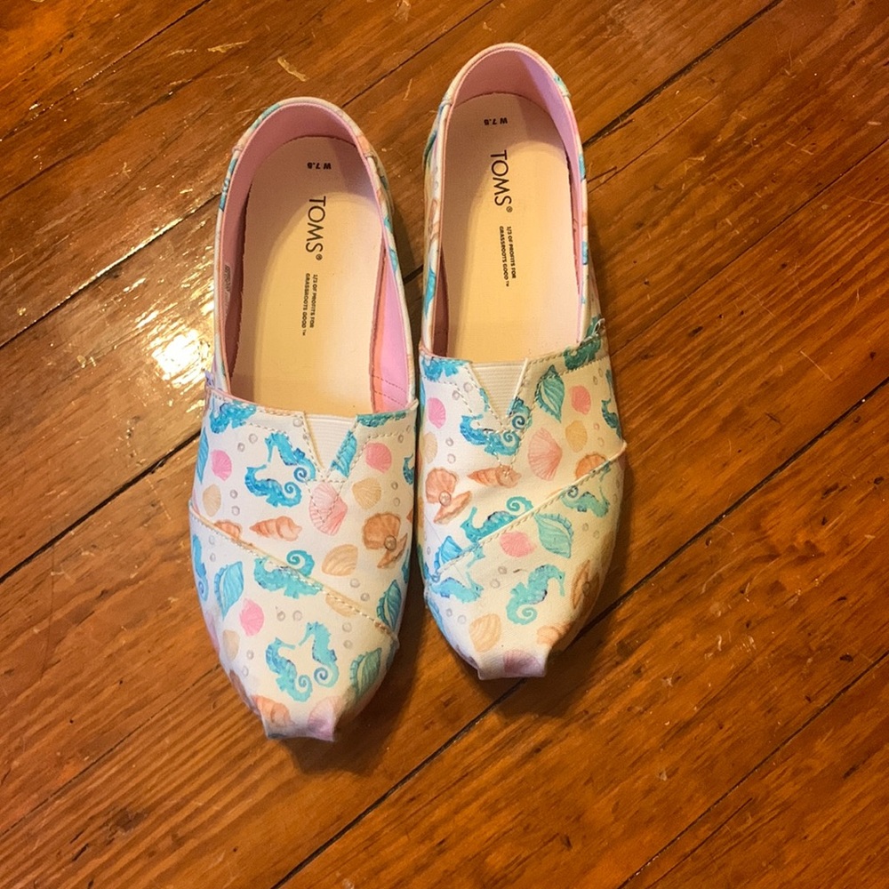 Seahorse toms